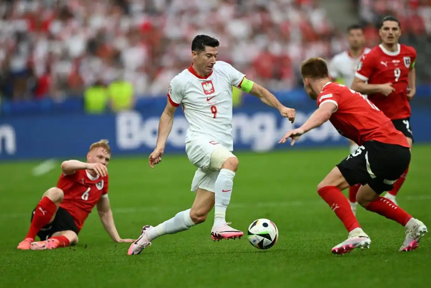 波兰力克奥地利,莱万关键制胜 波兰力克奥地利,莱万关键制胜