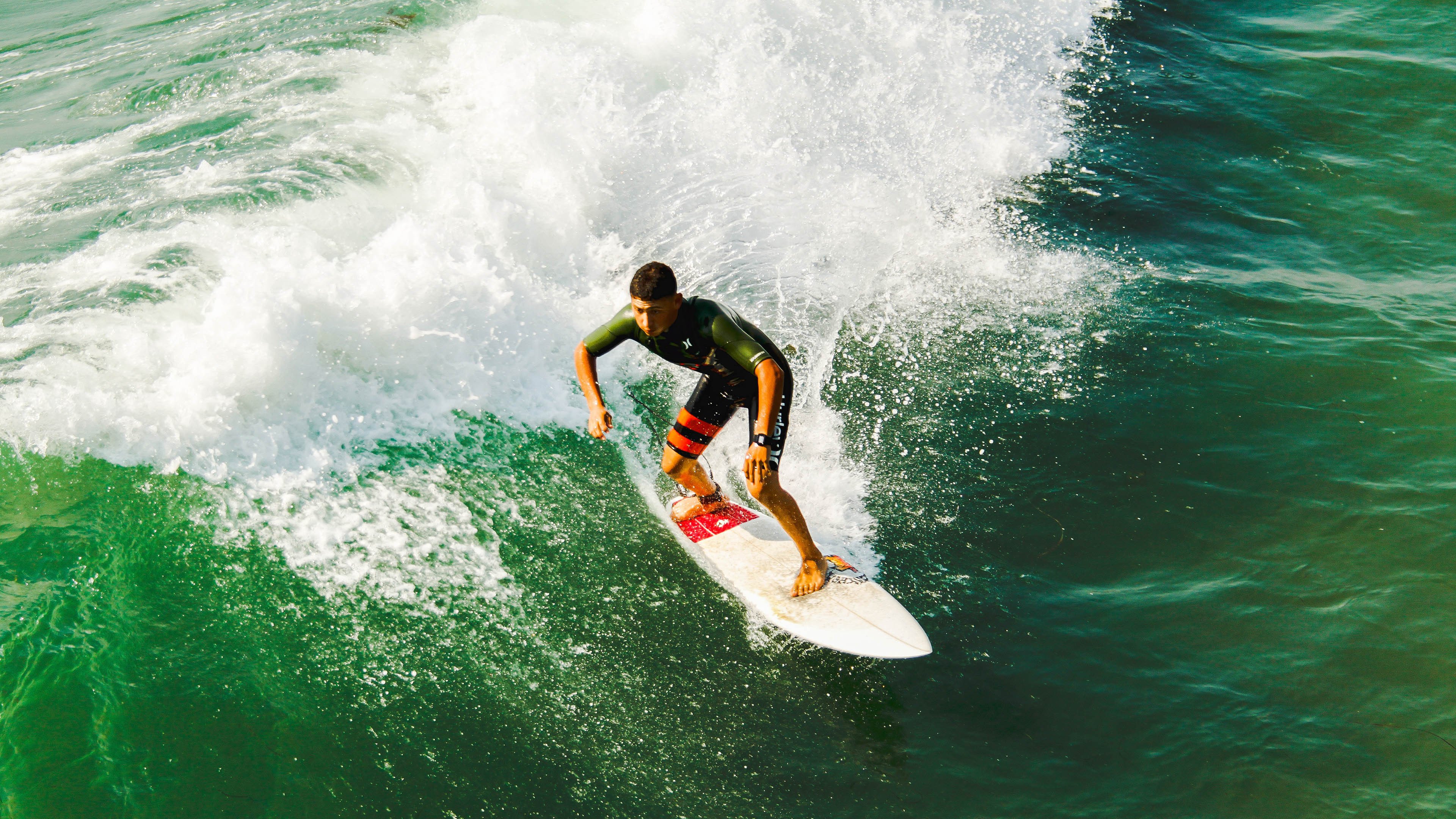 牙买加掀翻冰岛，当冰火相遇，听见冰川碎裂的声音