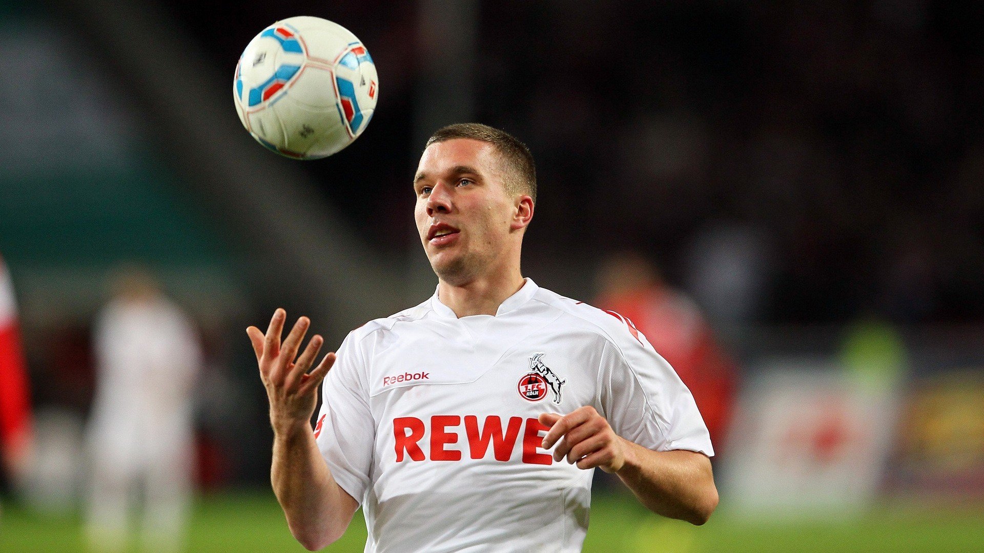 当北京首钢的怒吼点燃密尔沃基的雪夜,竞技史诗中的人类共通神性