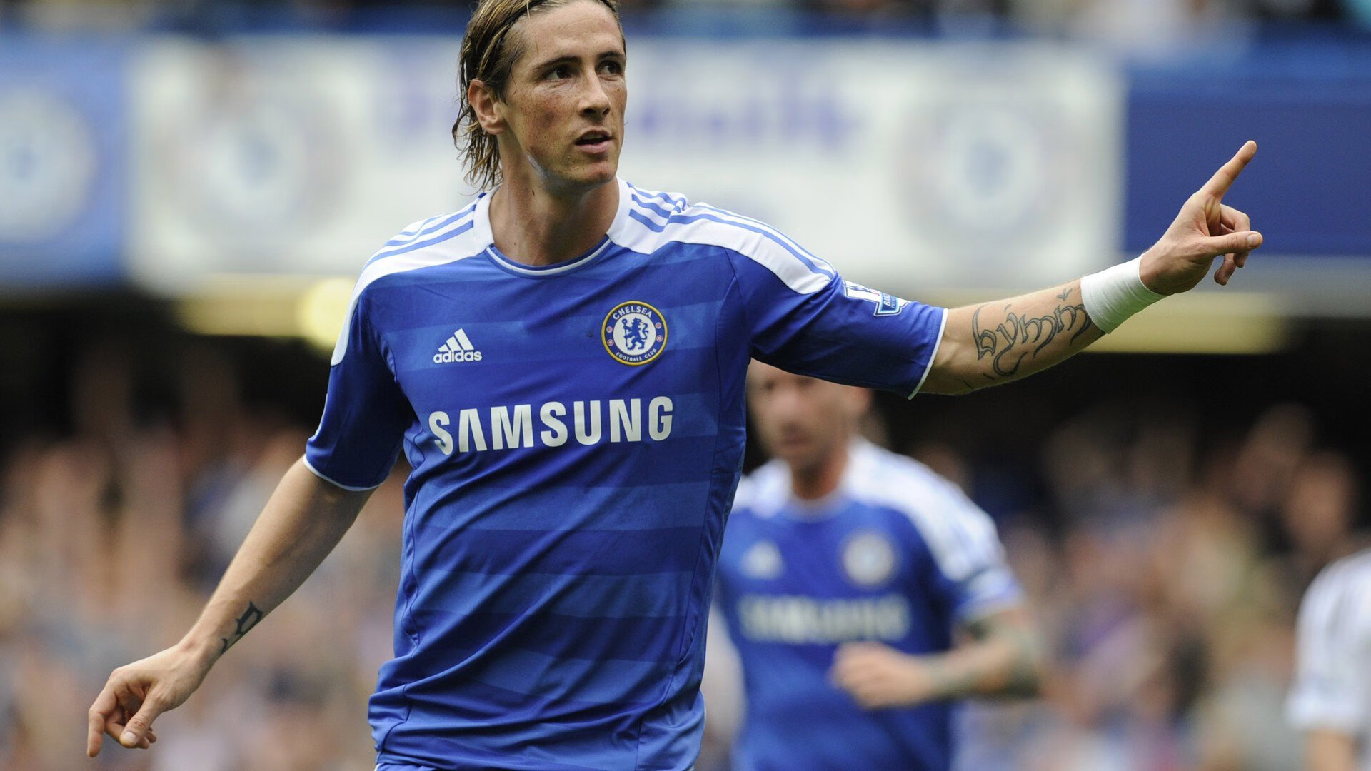 爱游戏大厅-韩国险胜法国，哈兰德在德甲争冠战接管比赛，足球世界的新旧秩序之争